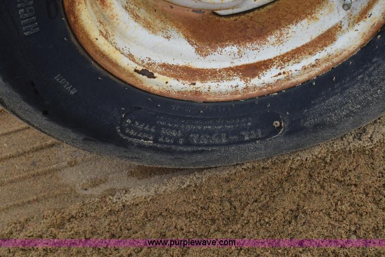 image for item L1115 Blue Jet Landrunner anhydrous ammonia applicator