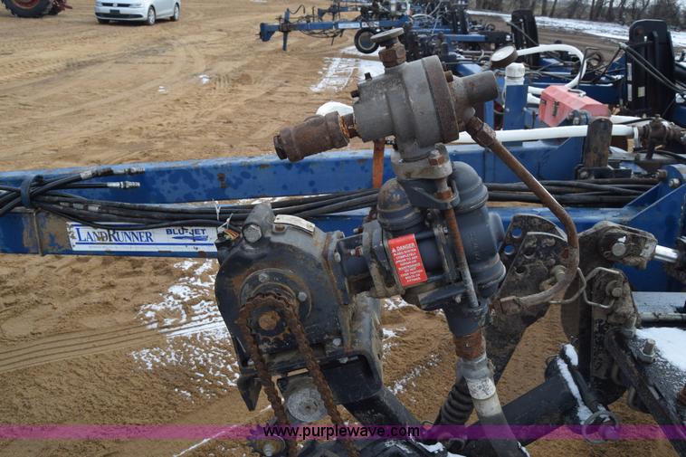 image for item L1116 Blue Jet Landrunner anhydrous ammonia applicator