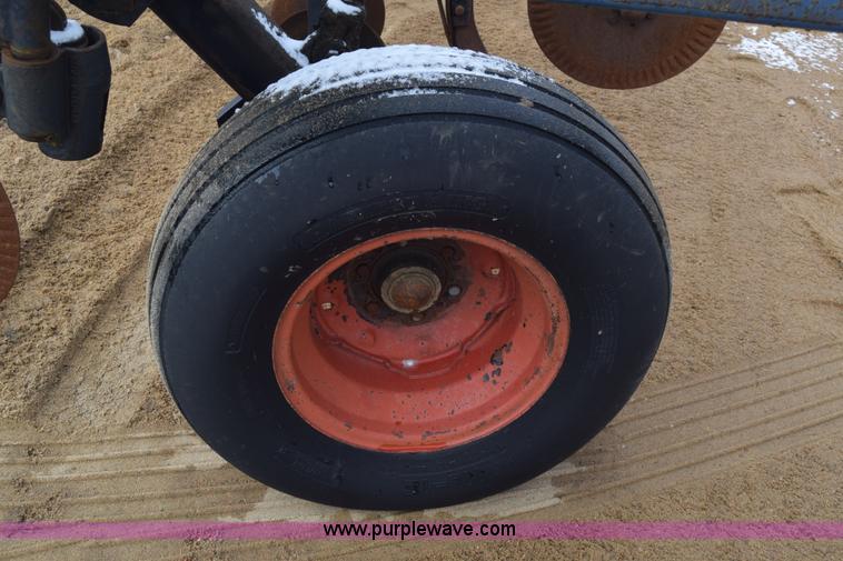 image for item L1116 Blue Jet Landrunner anhydrous ammonia applicator