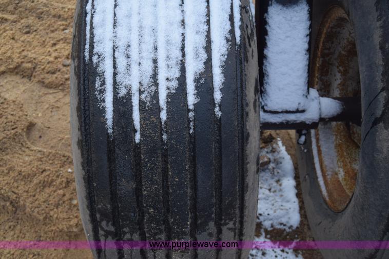 image for item L1116 Blue Jet Landrunner anhydrous ammonia applicator