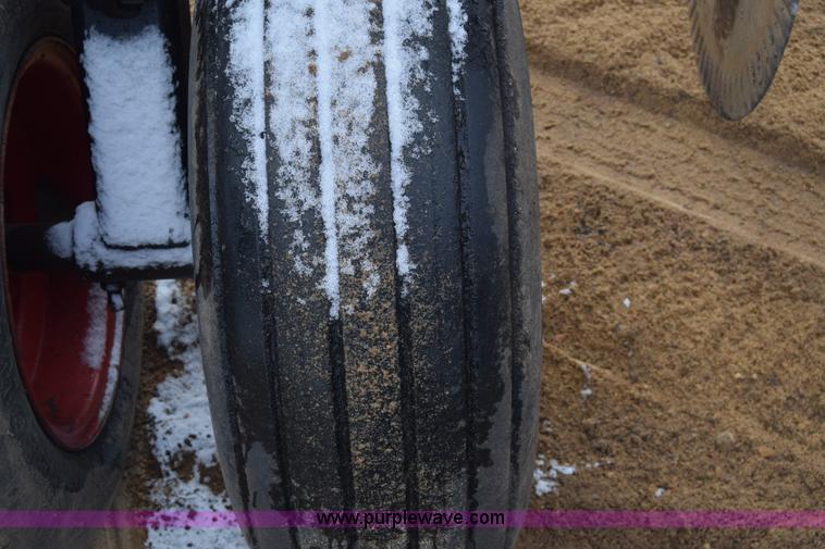 image for item L1116 Blue Jet Landrunner anhydrous ammonia applicator