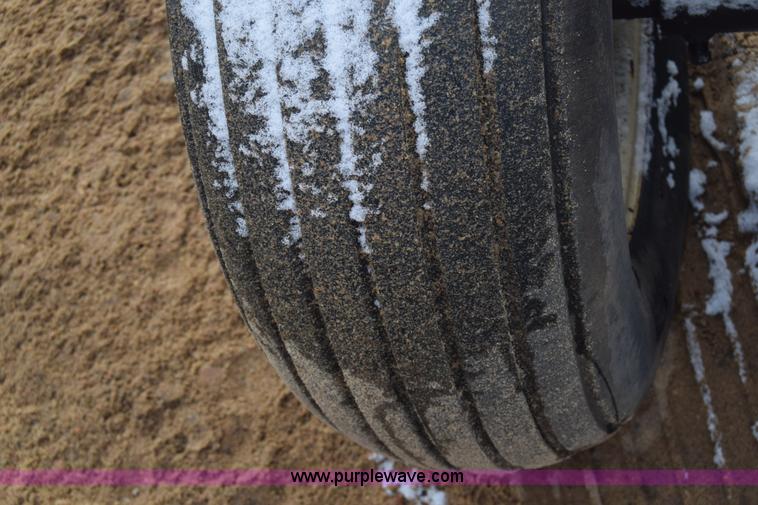 image for item L1116 Blue Jet Landrunner anhydrous ammonia applicator