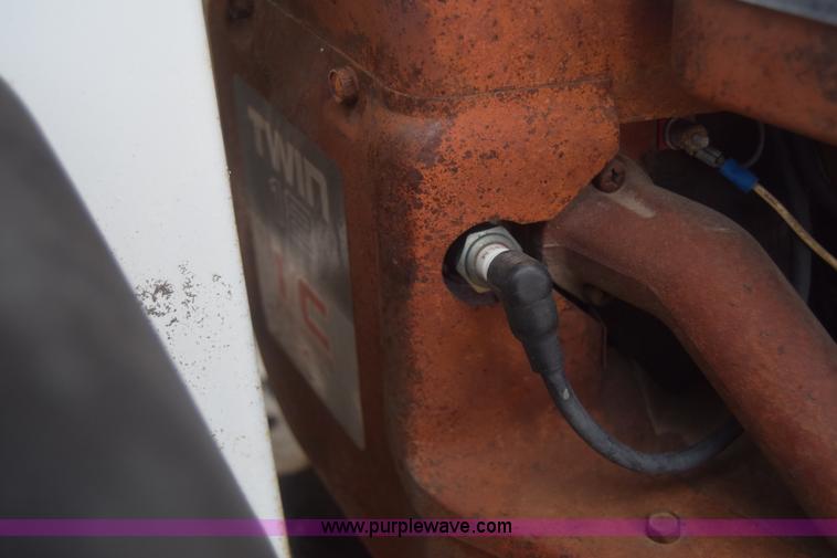 image for item L1203 Seed tender