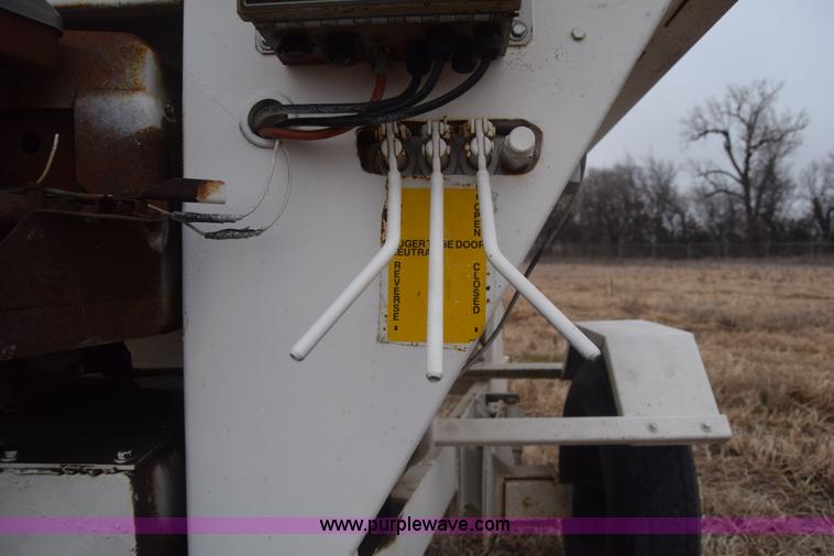 image for item L1203 Seed tender