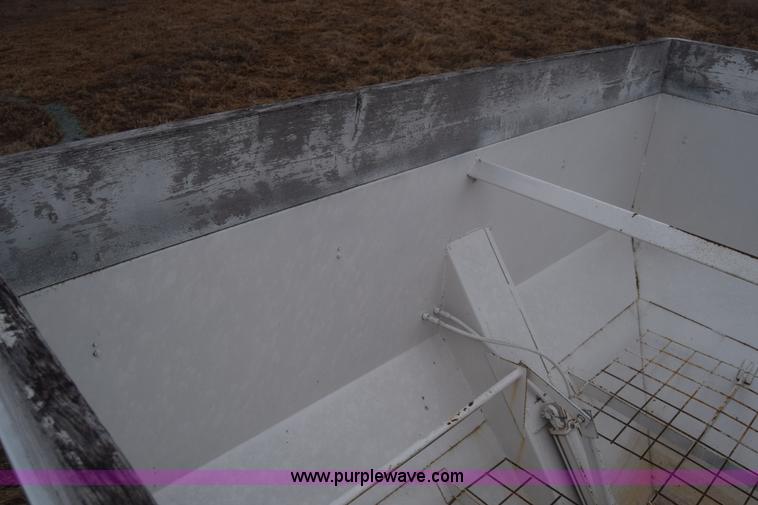 image for item L1203 Seed tender