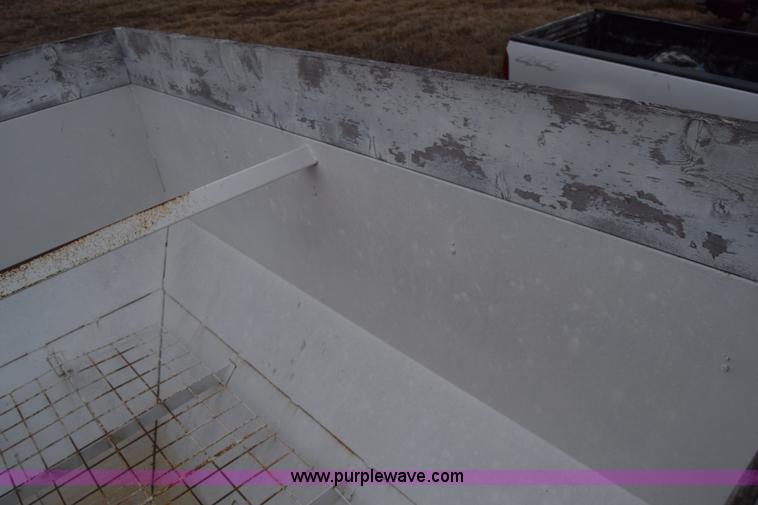 image for item L1203 Seed tender