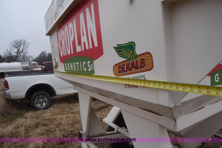 image for item L1203 Seed tender