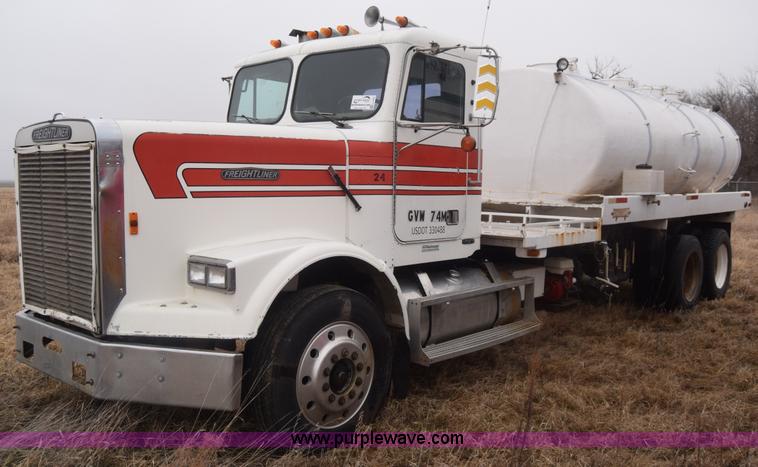 image for item L1207 1988 Freightliner FLC-64T water truck