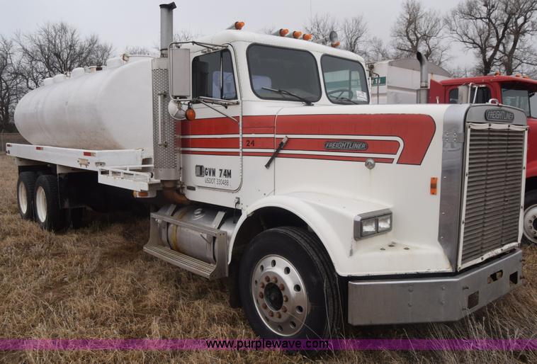 image for item L1207 1988 Freightliner FLC-64T water truck