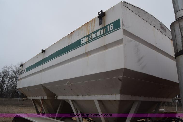 image for item L1208 1993 International 9400 seed tender truck