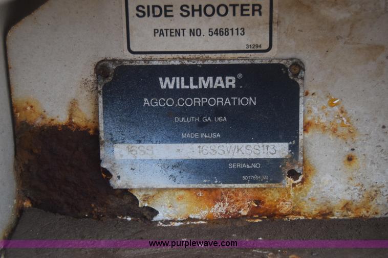 image for item L1208 1993 International 9400 seed tender truck