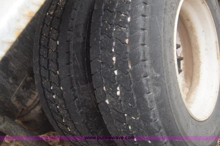 image for item L1208 1993 International 9400 seed tender truck