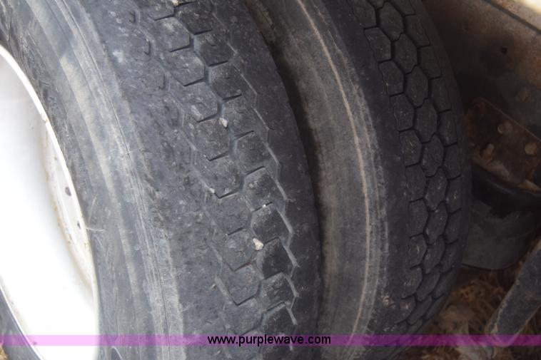 image for item L1208 1993 International 9400 seed tender truck