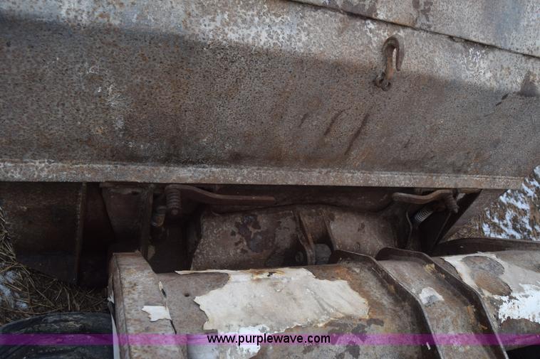 image for item L1228 1994 Bobcat 10 skid steer