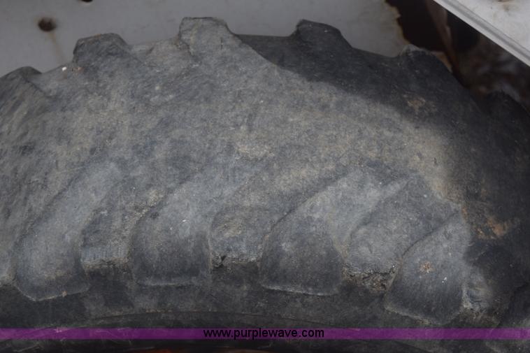 image for item L1228 1994 Bobcat 10 skid steer