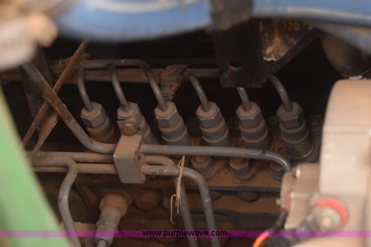 image for item L1231 1988 Ford F700 fuel truck