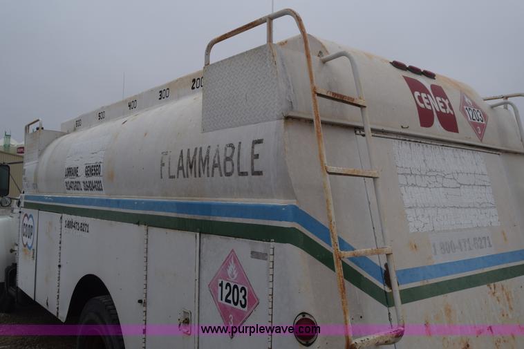 image for item L1231 1988 Ford F700 fuel truck