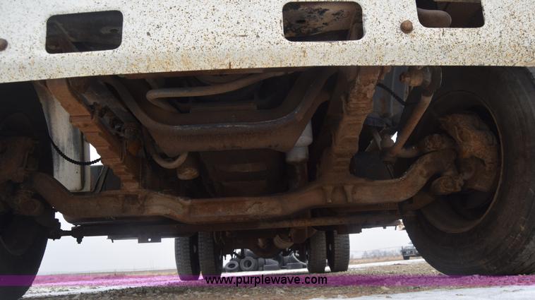 image for item L1231 1988 Ford F700 fuel truck