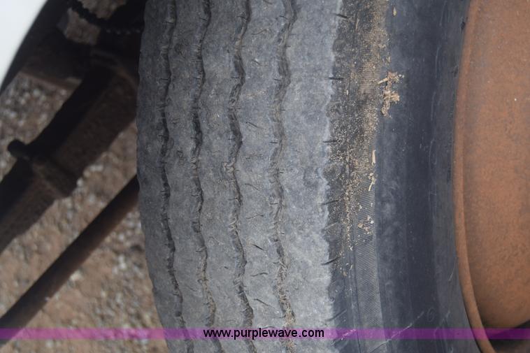 image for item L1231 1988 Ford F700 fuel truck