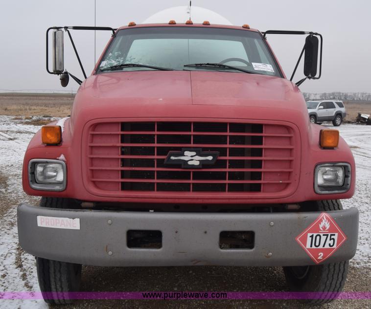 image for item L1232 1999 Chevrolet C6500 propane truck