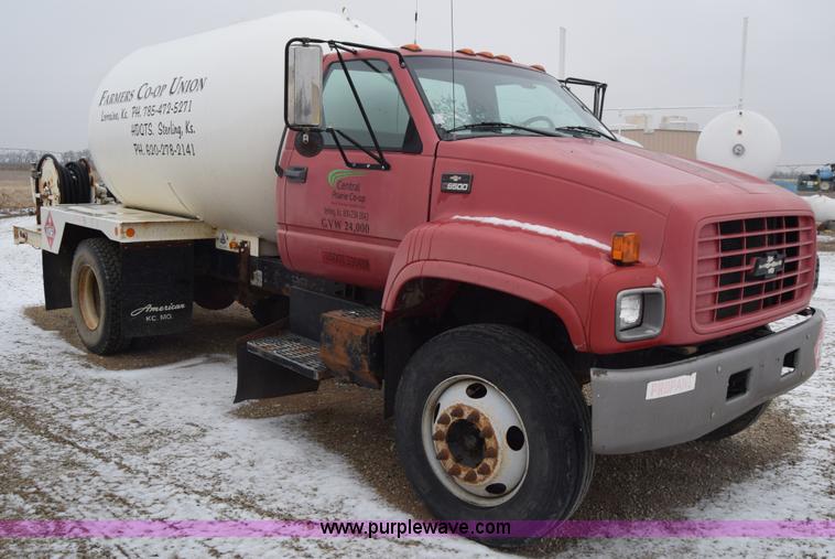 image for item L1232 1999 Chevrolet C6500 propane truck