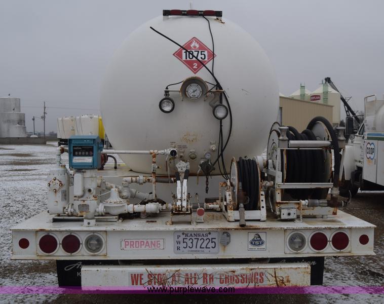 image for item L1232 1999 Chevrolet C6500 propane truck