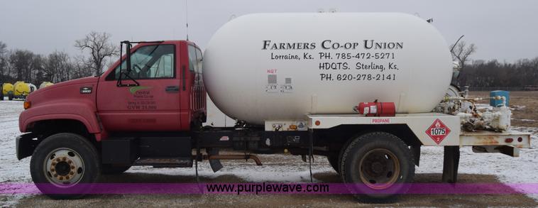 image for item L1232 1999 Chevrolet C6500 propane truck
