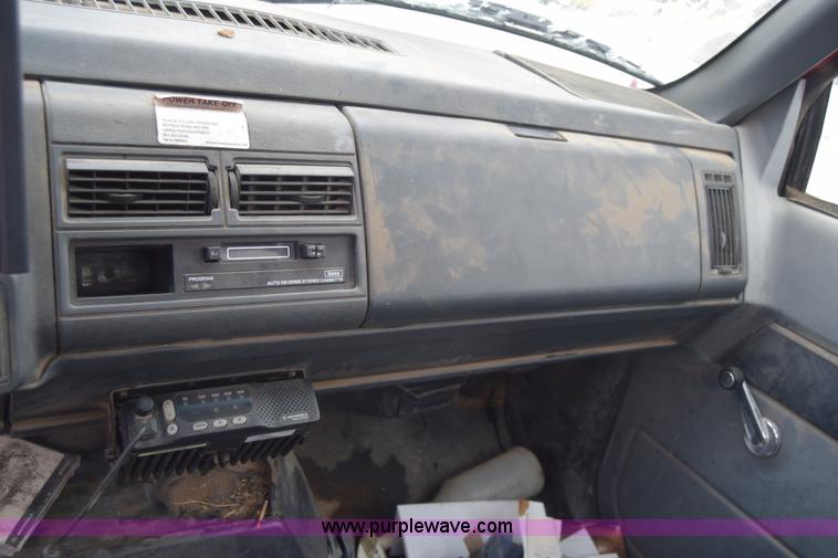 image for item L1232 1999 Chevrolet C6500 propane truck