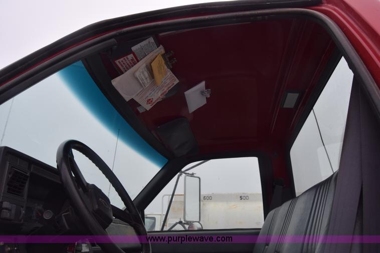 image for item L1232 1999 Chevrolet C6500 propane truck