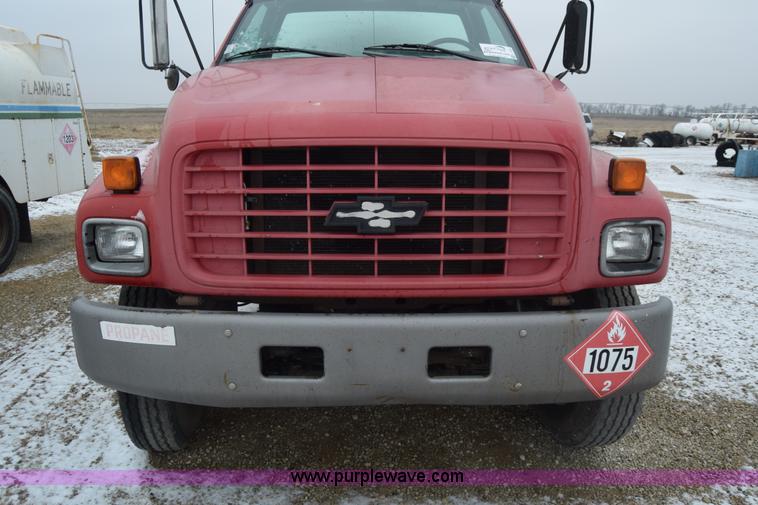 image for item L1232 1999 Chevrolet C6500 propane truck