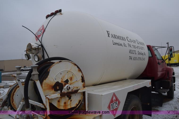 image for item L1232 1999 Chevrolet C6500 propane truck