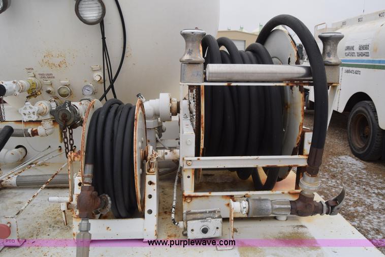 image for item L1232 1999 Chevrolet C6500 propane truck