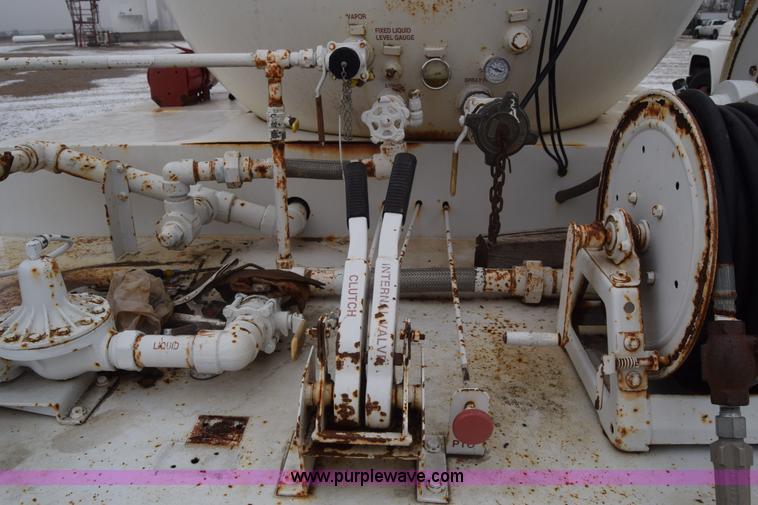 image for item L1232 1999 Chevrolet C6500 propane truck