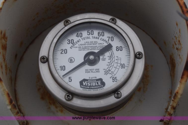 image for item L1232 1999 Chevrolet C6500 propane truck