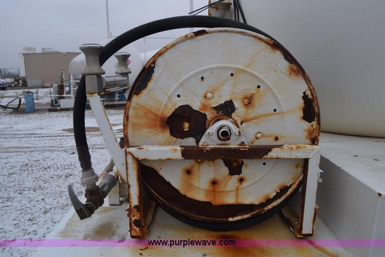 image for item L1232 1999 Chevrolet C6500 propane truck