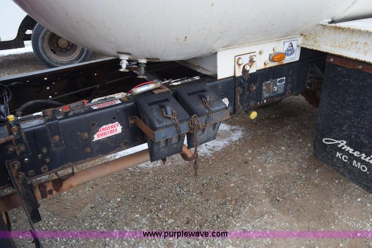 image for item L1232 1999 Chevrolet C6500 propane truck