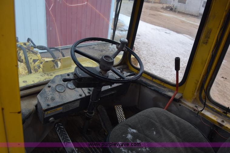 image for item L1234 Trojan 1900 wheel loader