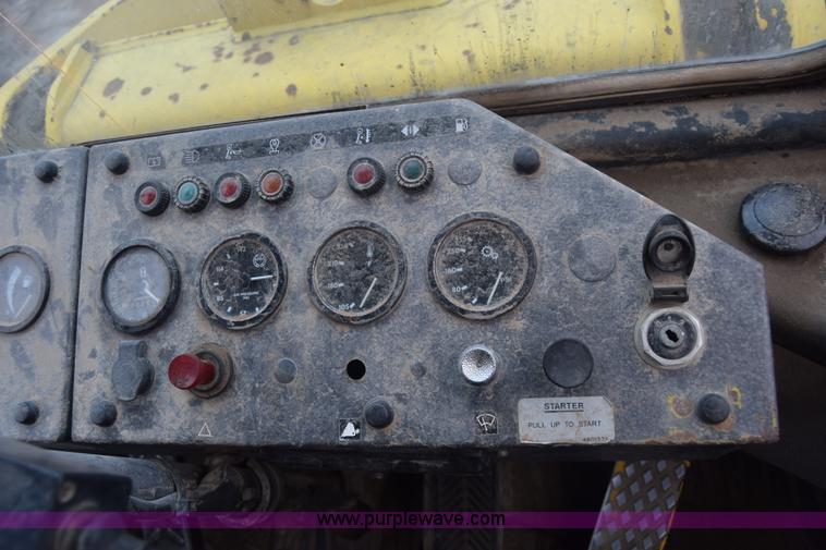 image for item L1234 Trojan 1900 wheel loader