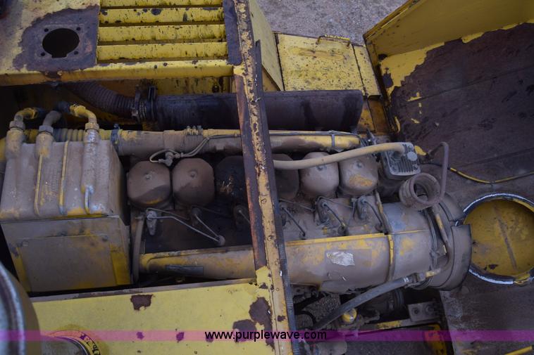 image for item L1234 Trojan 1900 wheel loader