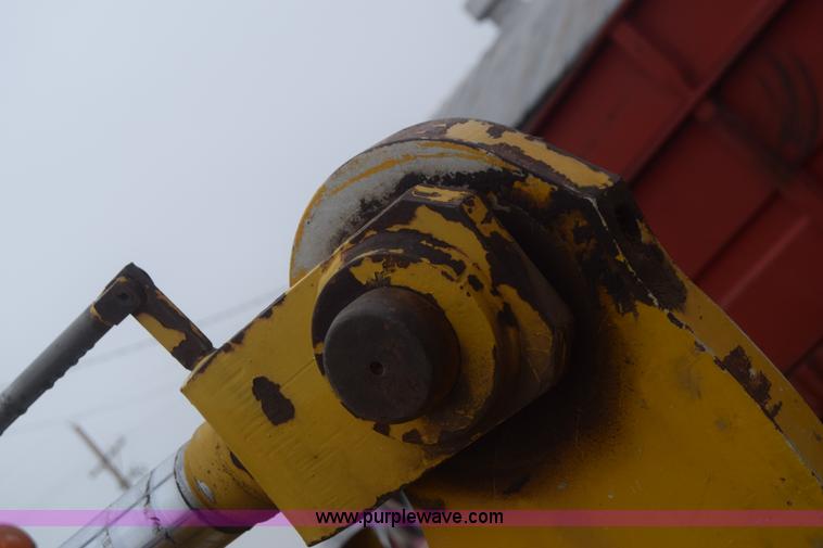 image for item L1234 Trojan 1900 wheel loader