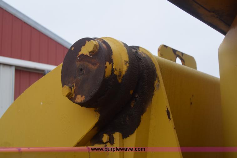 image for item L1234 Trojan 1900 wheel loader