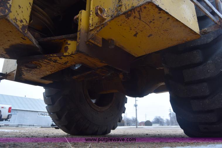 image for item L1234 Trojan 1900 wheel loader