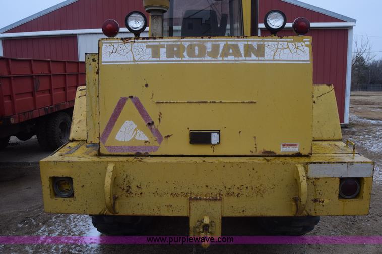 image for item L1234 Trojan 1900 wheel loader