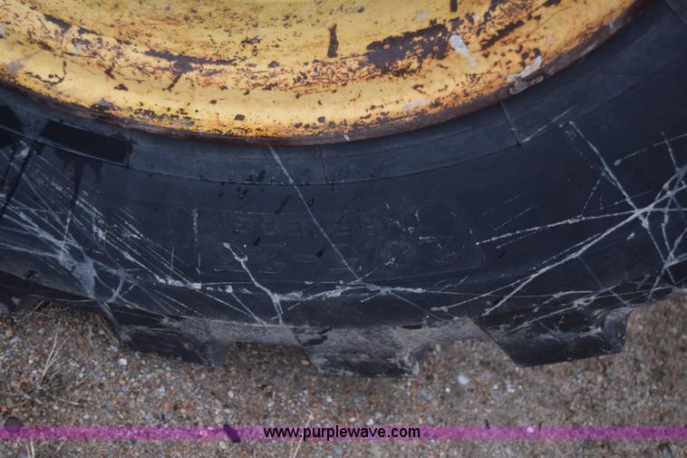 image for item L1234 Trojan 1900 wheel loader