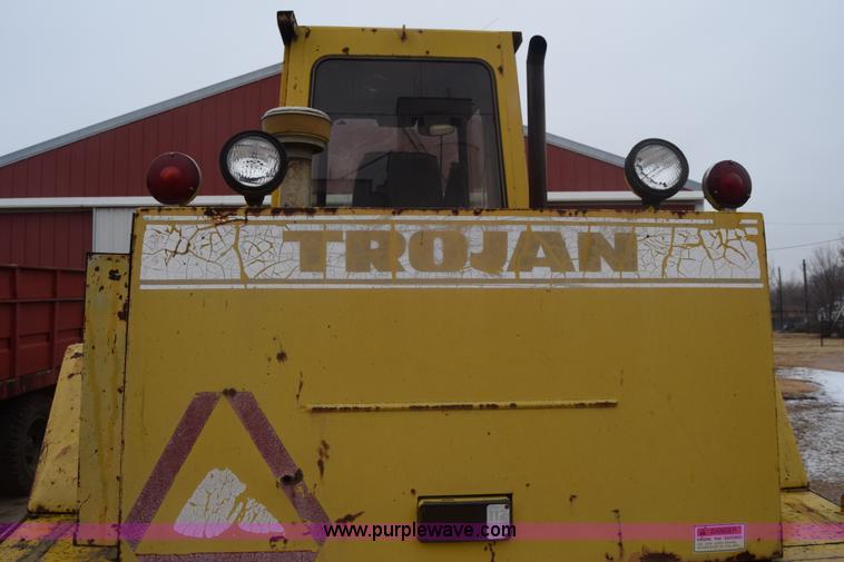 image for item L1234 Trojan 1900 wheel loader