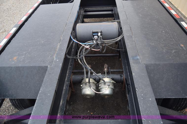 image for item L1238 2009 Behnke sprayer trailer