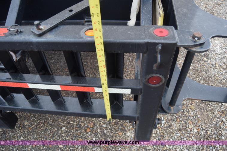 image for item L1238 2009 Behnke sprayer trailer