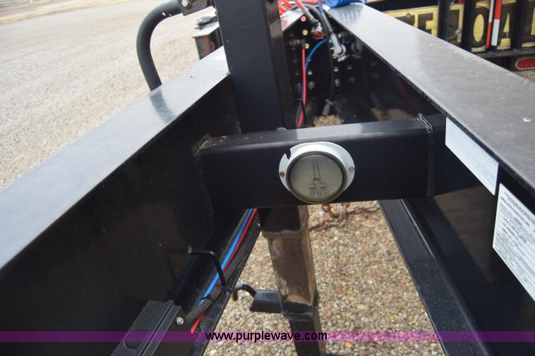 image for item L1238 2009 Behnke sprayer trailer