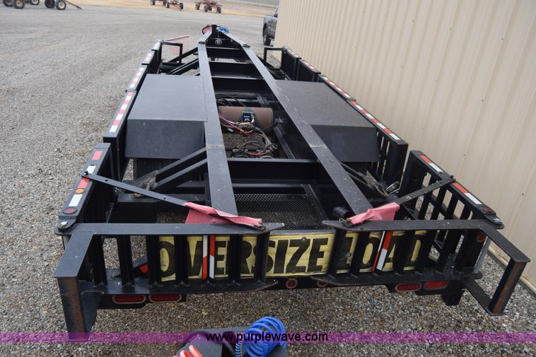 image for item L1239 2010 Behnke sprayer trailer