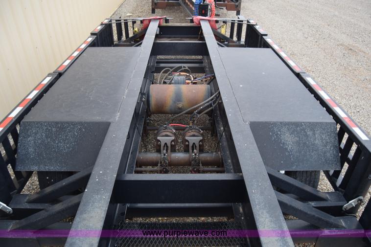 image for item L1239 2010 Behnke sprayer trailer